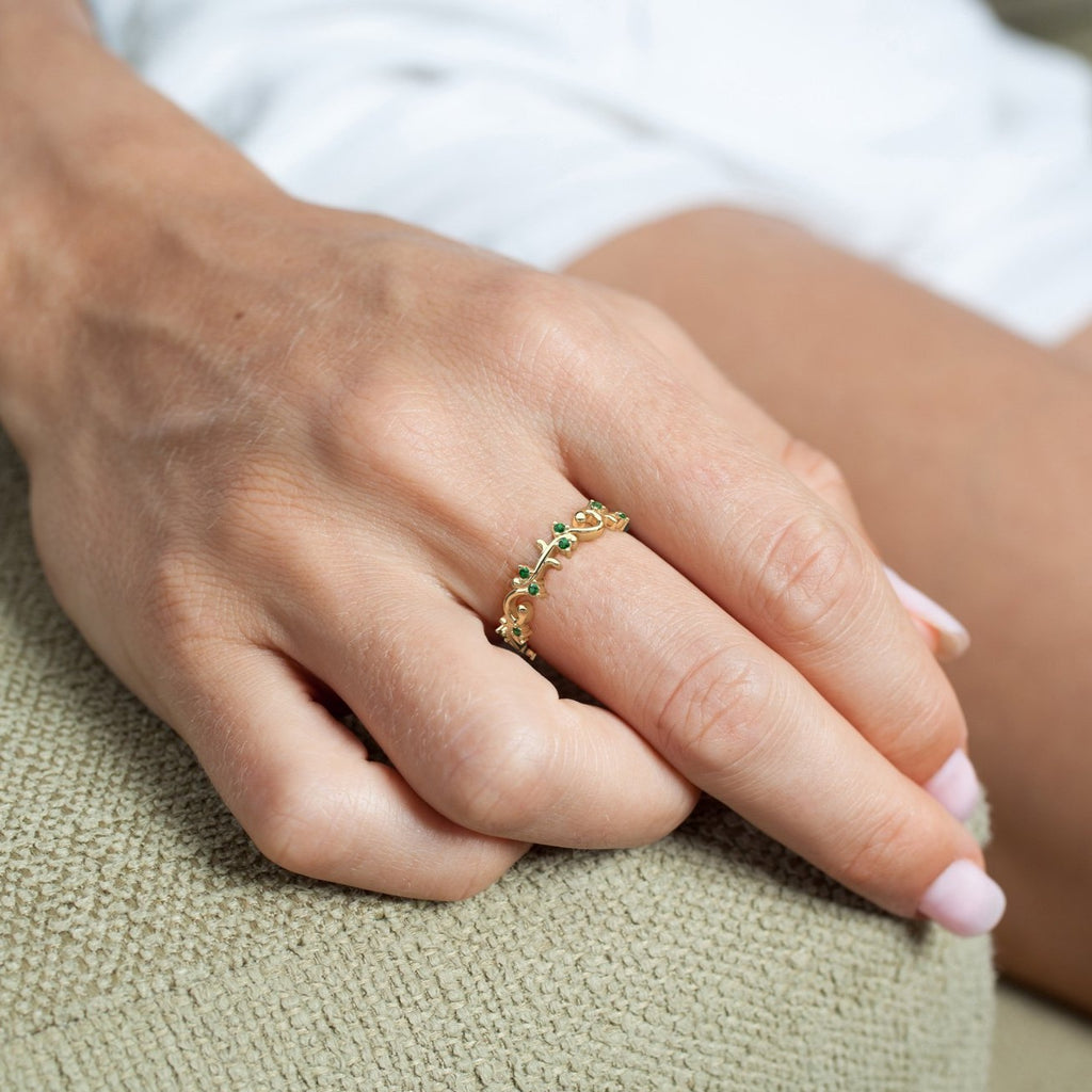 Swirl Emerald Ring